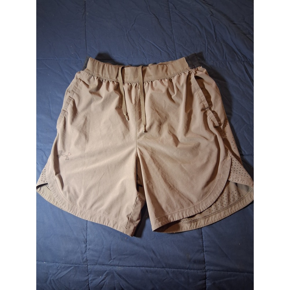 Under Armour Mens Training Shorts Tan Khaki Laser Cut Perforated Size Medium